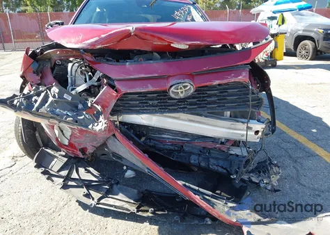 2021 Toyota Rav4 Xle z USA, uszkodzony, nr VIN 2T3W1RFV7MW110222